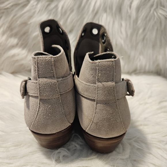 Sam Edelman Pedra Ankle Bootie - Picture 3 of 7